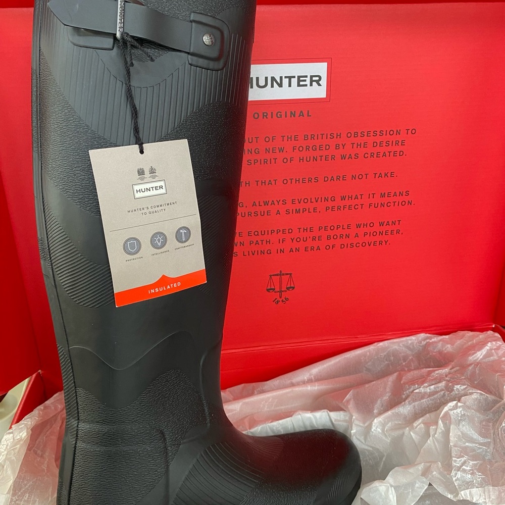Hunter Wide Insulated Tall Boot!